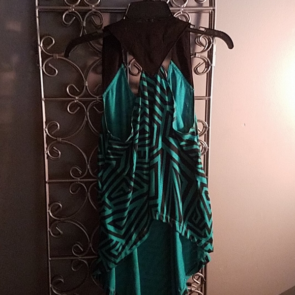 Top - Picture 2 of 6